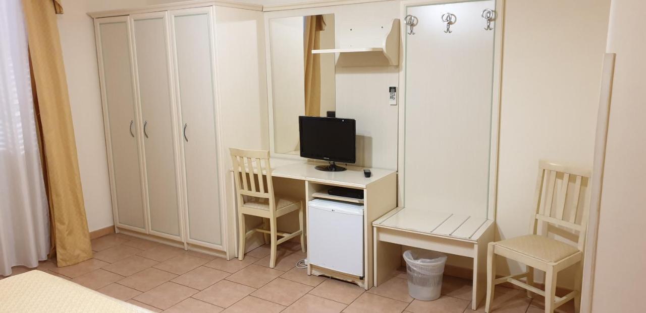 Rs San Sebastiano Holidays Acireale Exterior photo